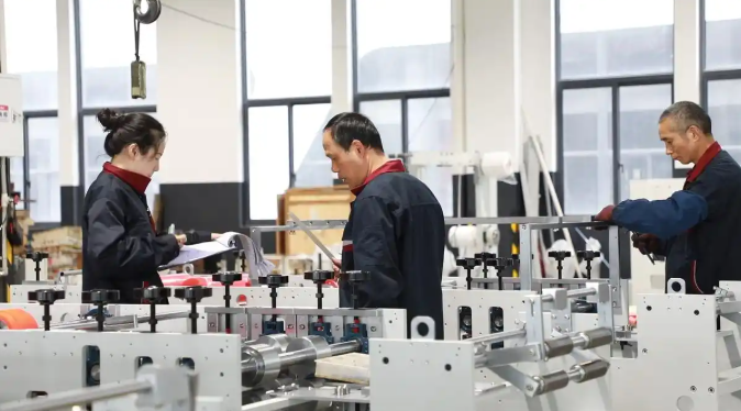 極目看中國(guó)｜開(kāi)工送紅包，沖刺開(kāi)門(mén)紅，浙江溫嶺龍頭制袋企業(yè)訂單已排到五六月